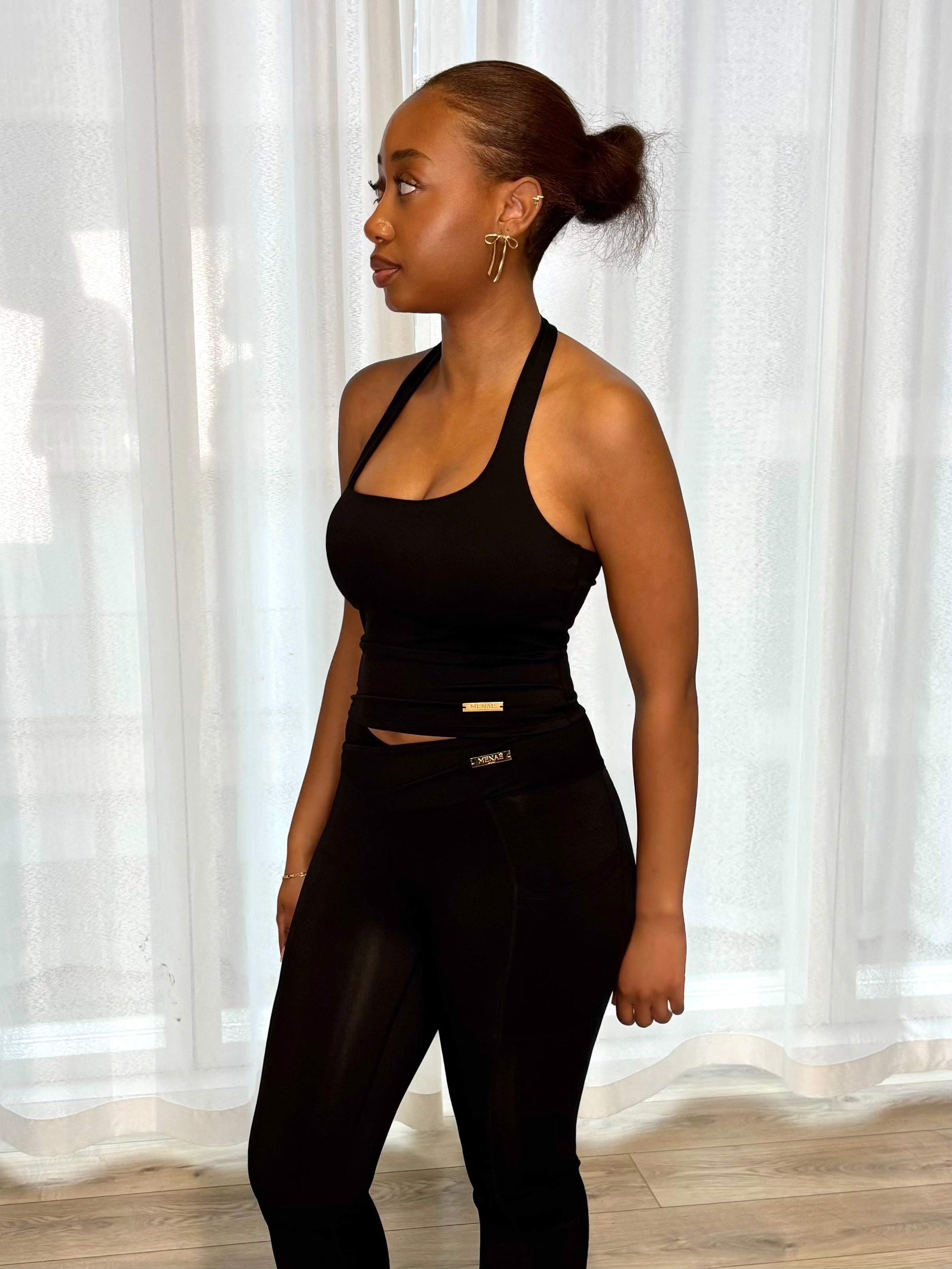 Essential Halter In Black