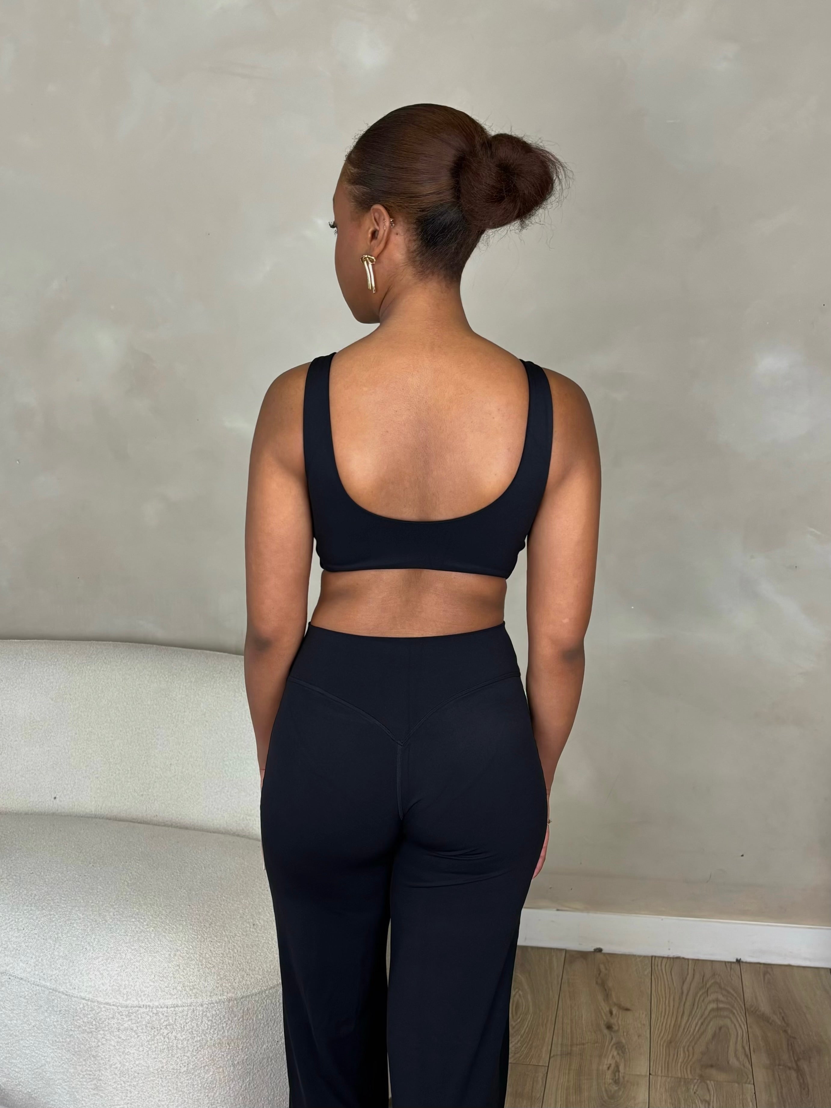 Sculpt Top In Black