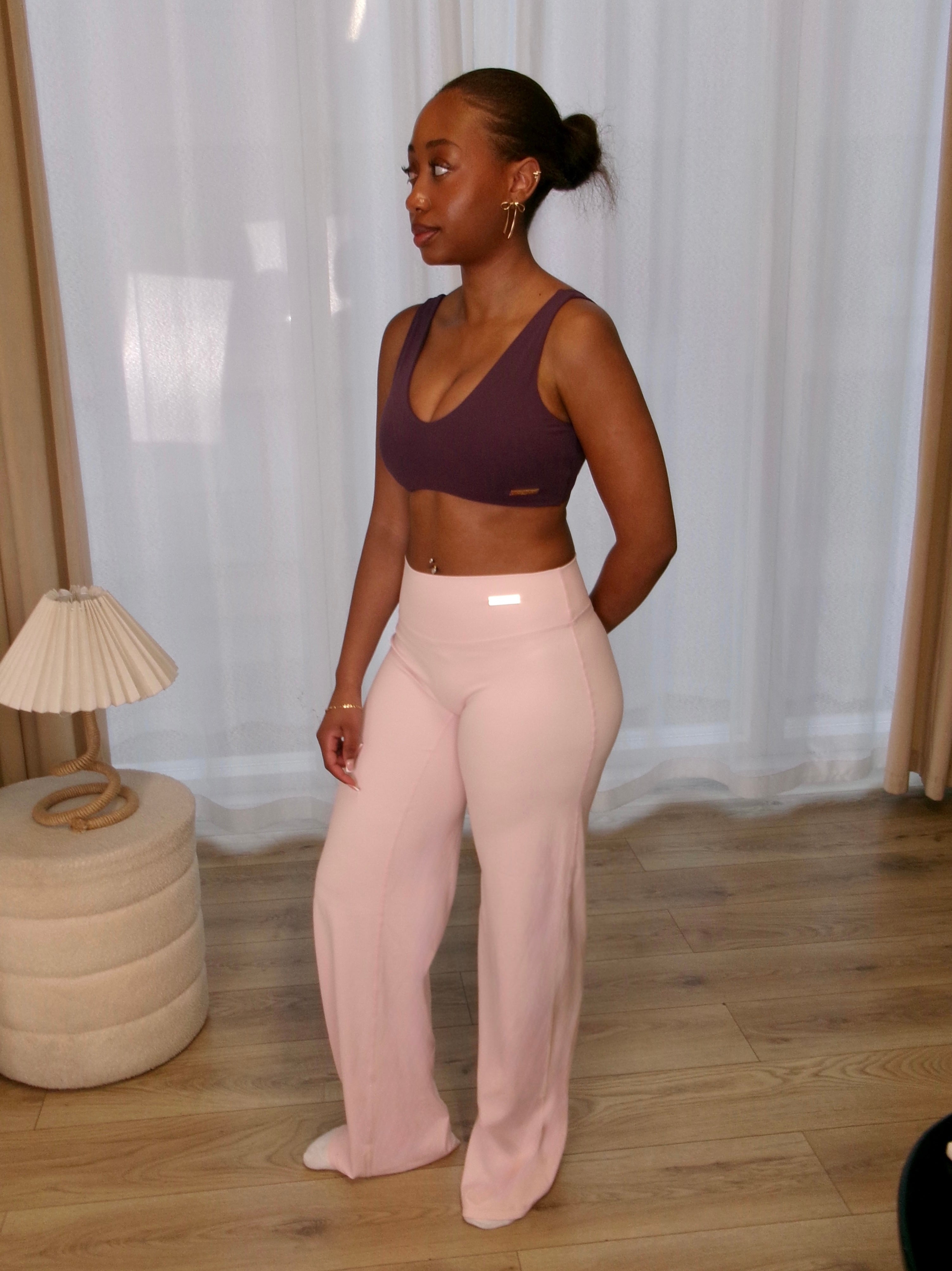 Form Flare In Milkshake