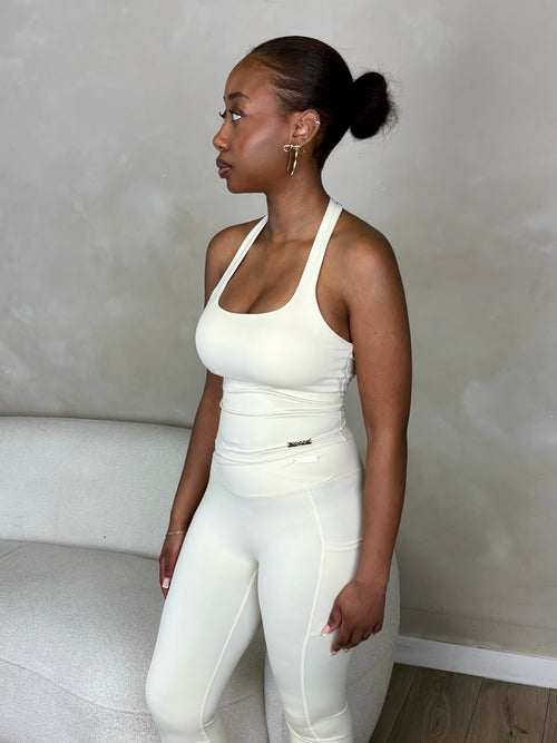 Essential Halter In Apricot
